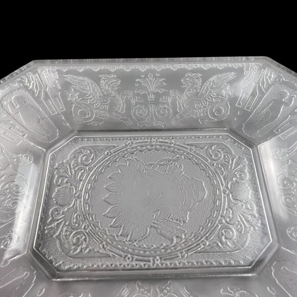 Antique EAPG Virginia Dare Bread Plate Diana Goddess Hunt Dithridge Riverside - Picture 5 of 11